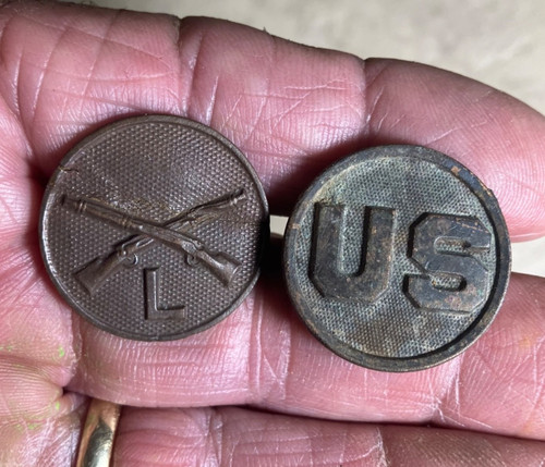 US & Infantry Co. L collar discs-found Columbus,New Mexico-Mexican Border Wars