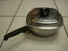 VTG West Bent ARISTO-CRAFT 2.5 Qt Saucepan 18-8 Stainless Steel w/ Lid RARE SIZE