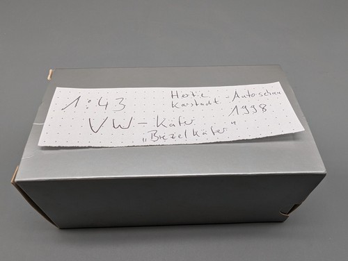 Modellini auto 1:43 Minichamps Volkswagen VW Maggiolino su piastra esposizione auto 1998 in scatola originale - Foto 9 di 9
