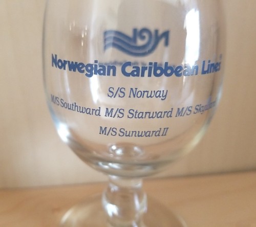 Vintage ‘70’s Norwegian Caribbean Lines (NCL) Cruise Lines Hurricane Glass - Picture 6 of 6