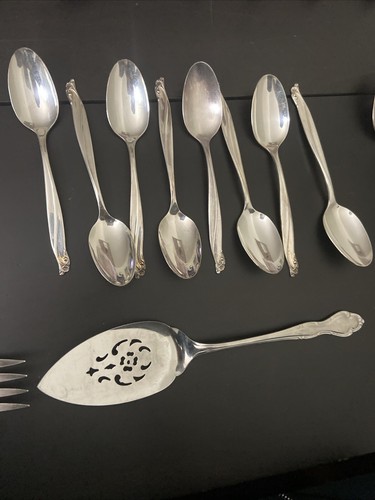 Silverware Rogers Oneida Silver Overlaid Flower Time Pattern 50 piece Flowertime - Picture 7 of 9