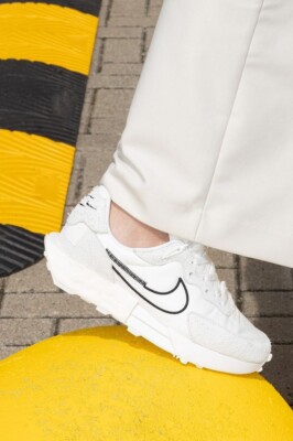 Nike Fontanka Waffle Summit White Black Sail (Women's) dc3579 101