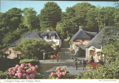 Cockington Forge Torquay Devon Postkarte John Hinde reetgedeckte Cottages Pferd