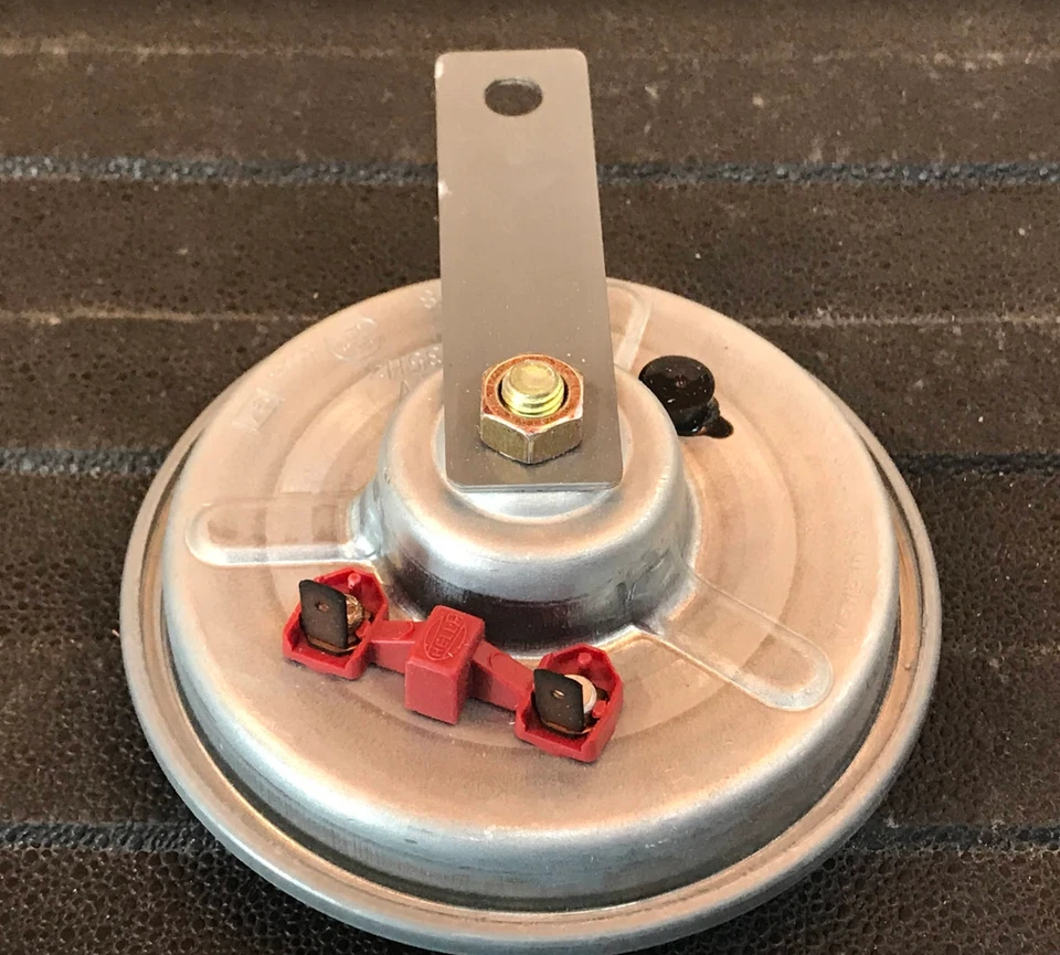 海拉低音喇叭 - 66010 / 003-542-27-20 - 适用于梅赛德斯-奔驰 190D、190E 及更多 — 第 2/4 张图片