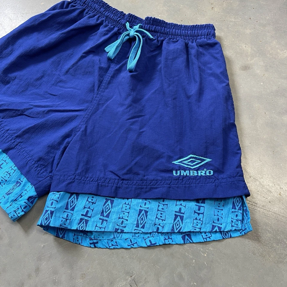 Винтажные нейлоновые шорты Umbro футбол, плавание, синие, молодежные сделано в США - Изображение 2 из 4