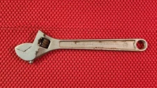 VTG DIAMOND TOOL AND HORSESHOE CO. 10" ADJUSTABLE WRENCH MADE IN THE U.S.A.