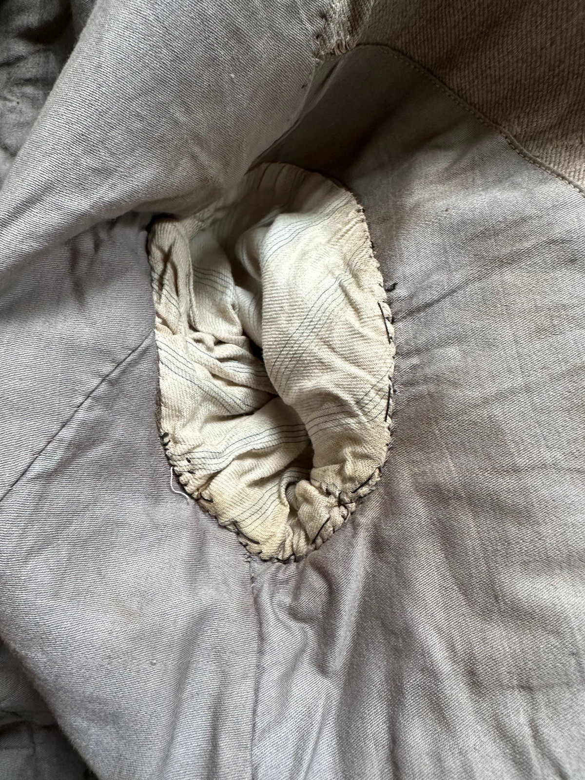 Finger coat coat dress young man boy old