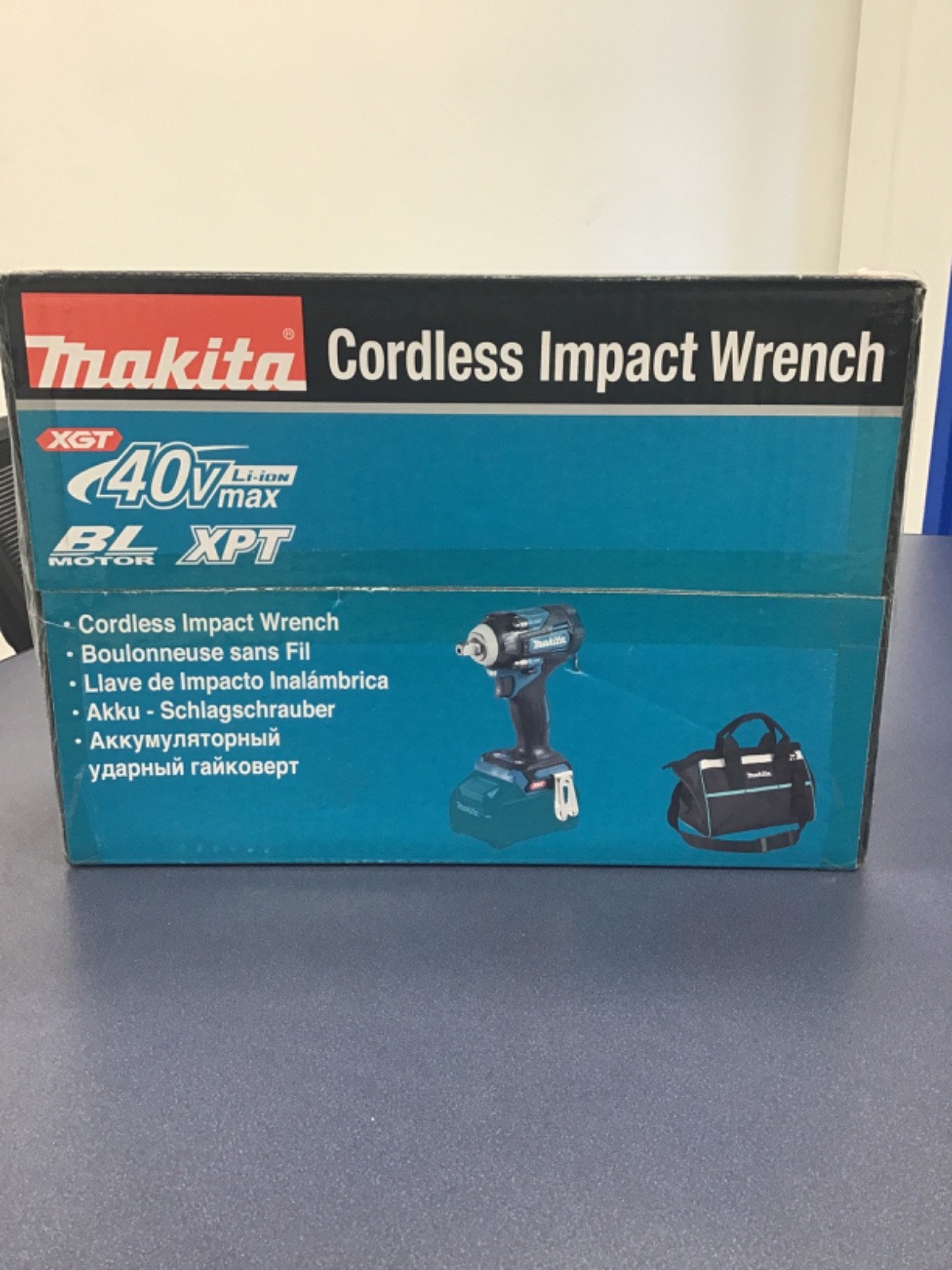 MAKITA GWT05D 40V max XGT® Brushless Cordless Impact Wrench Kit - Brand New