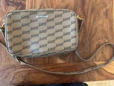 Balenciaga Signaturen Camera Bag