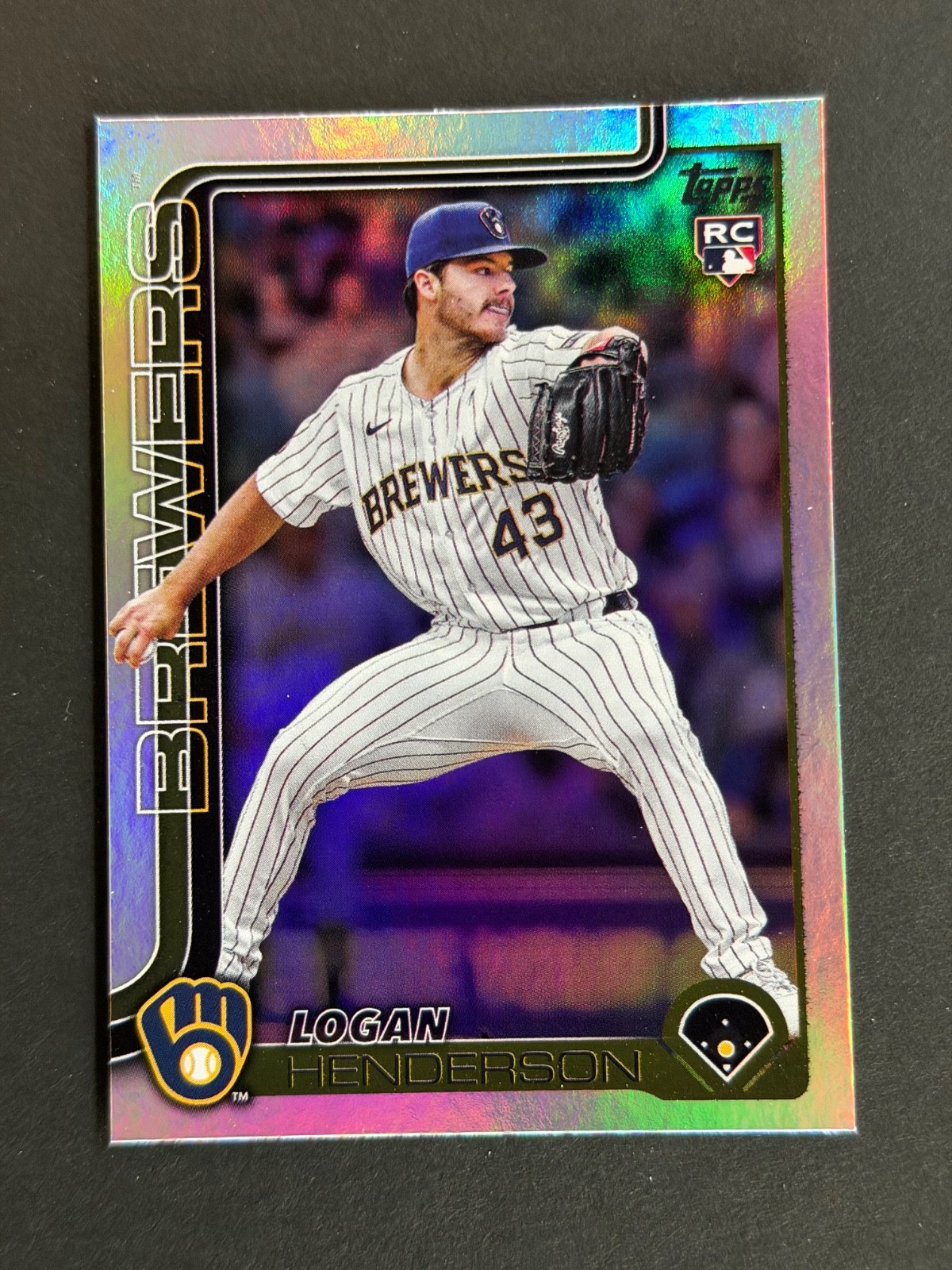 2025 Topps Update Logan Henderson Rainbow Foil RC #US137