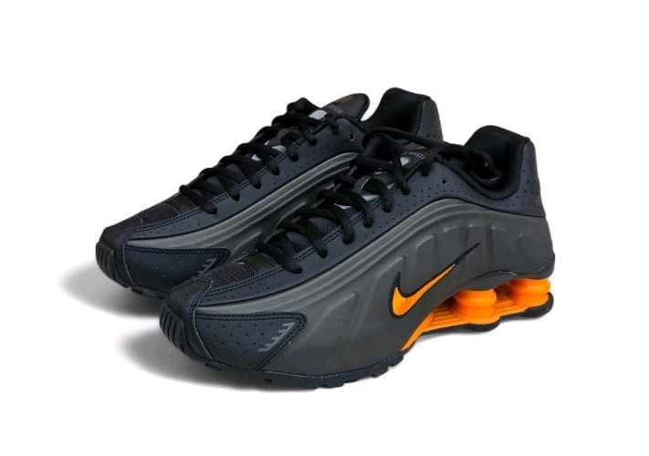 Nike Shox R4 GS Black Bright Ceramic Orange - UK 6 EU 39 **VERY RARE** BNIB image 3