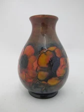 Small W MOORCROFT Hand Painted Poppy Flower ANEMONE Baluster Vase