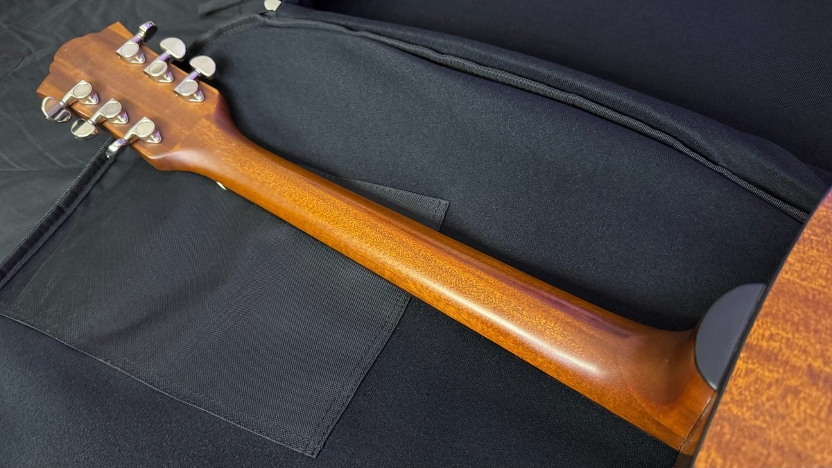 Guild D-125 NAT - 2013 - Full Mahogany Dreadnought Acoustic Guitar