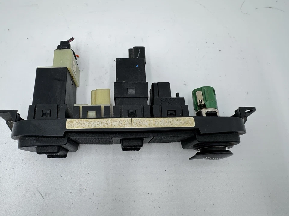 01-05 Chrysler PT Cruiser limpiaparabrisas descongelación toma de corriente botón control OEM Foto 3 de 4