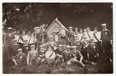 Frauen u. Männer des FWE Fahrrad Verein bicycle sport club Württemberg Foto~1920