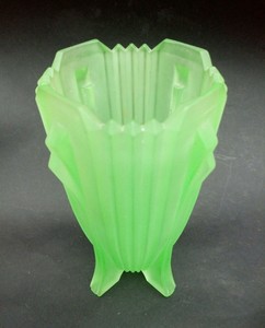 Vintage Art Deco Bagley Frosted Bedford Pattern Uranium Glass Vase 8 No 3057 Ebay