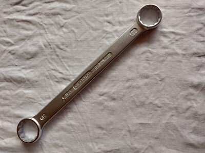 Gedore No.4 PROFI Doppelringschlüssel 27/32 mm flach Chrom Vanadium Länge 318 mm