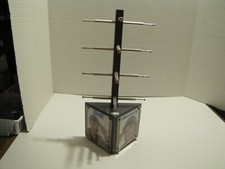 JONATHAN PAUL FITOVERS EYEWEAR TABLETOP DISPLAY 15" HIGH ALMOST 7" LONG USEDREAD