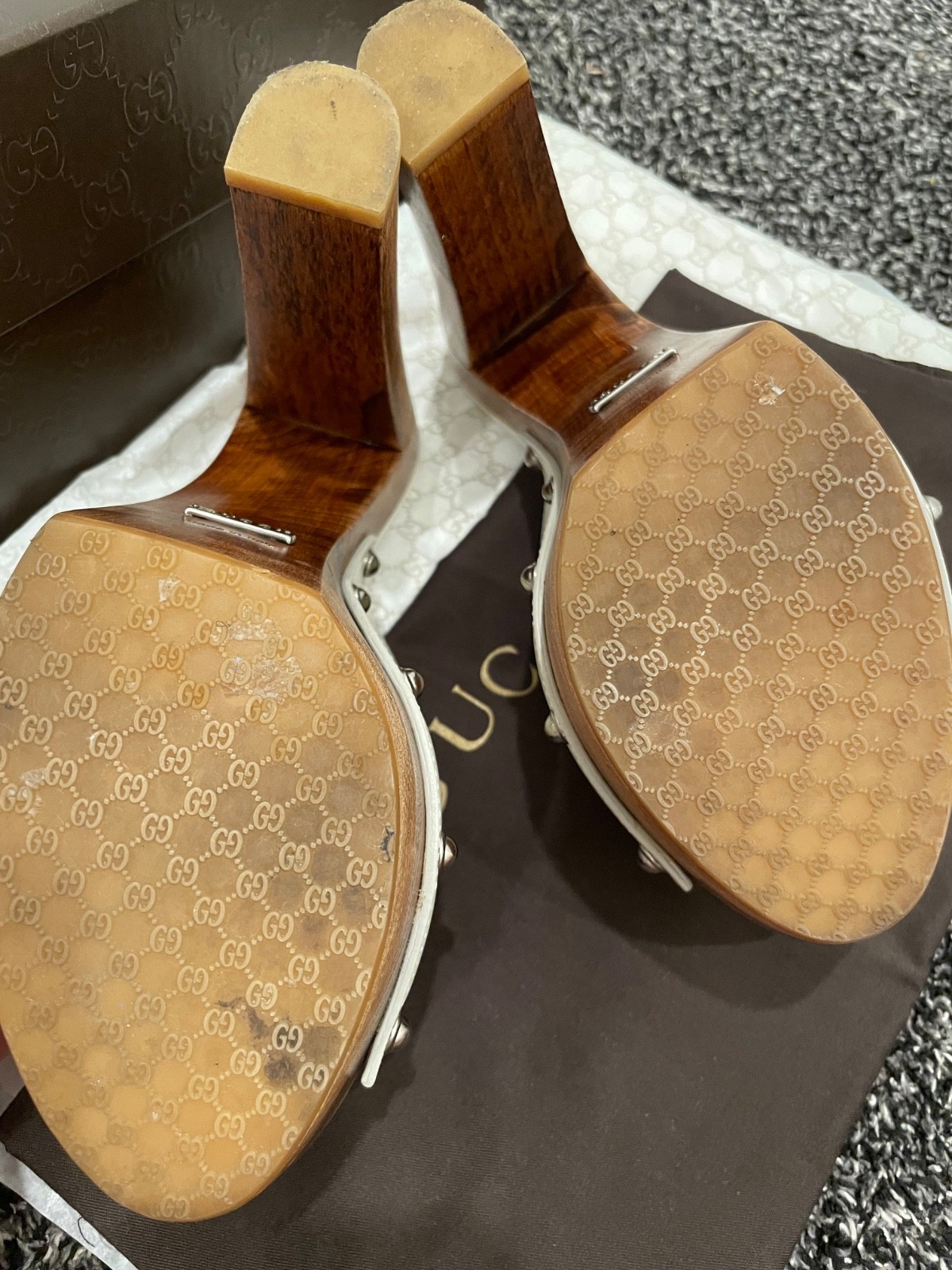 gucci leather clogs Italian size38 - image 9