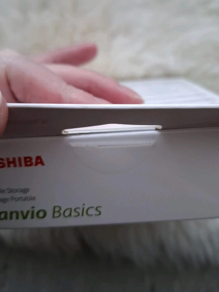 Toshiba Canvio Basics 2022 externe HDD-Festplatte (4 TB) 2,5" NEU OVP schwarz - Bild 2 von 4
