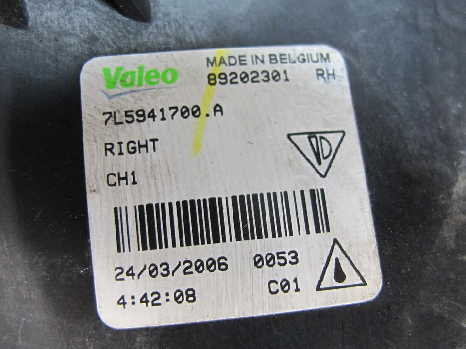 2003-2006 PORSCHE CAYENNE 955 FAROL DE NEBLINA DIANTEIRO DIREITO 7L5941700A - Imagem 3 de 4