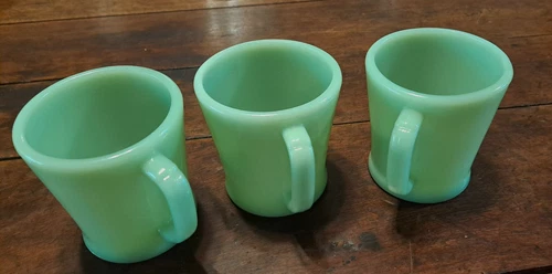 3 Vtg Fire King Jadeite Mugs D Handle “OVEN Fire-King WARE” Excellent condition