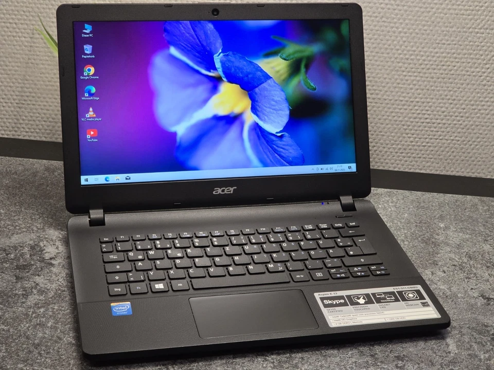 Acer Aspire E– 13" Kompakt/Quad Core Intel/SSD 128GB/4GB RAM - Bild 2 von 4