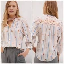Pilcro Anthropologie The Bella Femme Embroidered Lace Back Blouse Top Medium EUC
