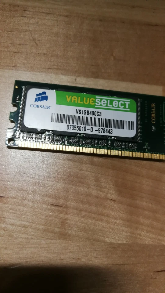 Corsair Value Select 1GB DDR-400 PC3200 CL3 RAM VS1GB400C3  - Image 4 of 4
