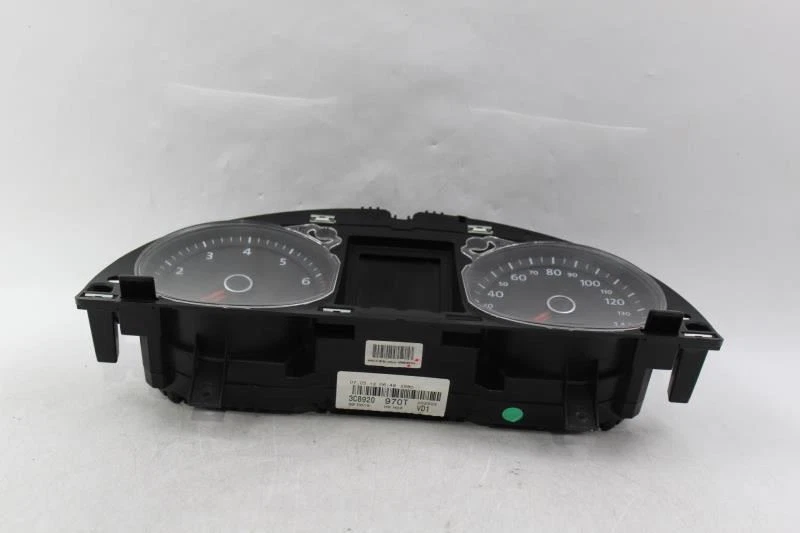 Grupo de velocímetros 109 k millas MPH multifunción 2012 Volkswagen CC OEM #25949 Foto 2 de 4