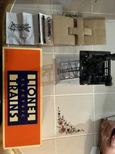 Lionel 395 Silver Operating Tower