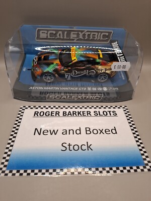 Scalextric C3856 Aston Martin Vantage GT3 Darrell Lea 7 DPR Lights 1/32 Slotcar