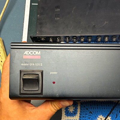 ADCOM GFA-535 II 2-Channel Stereo Power Amplifier Class AB 300W Max Black