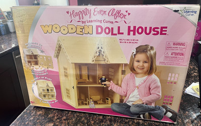 BRAND NEW ERTL Learning Curve Happily Ever After Wooden Doll House W/ 19 access