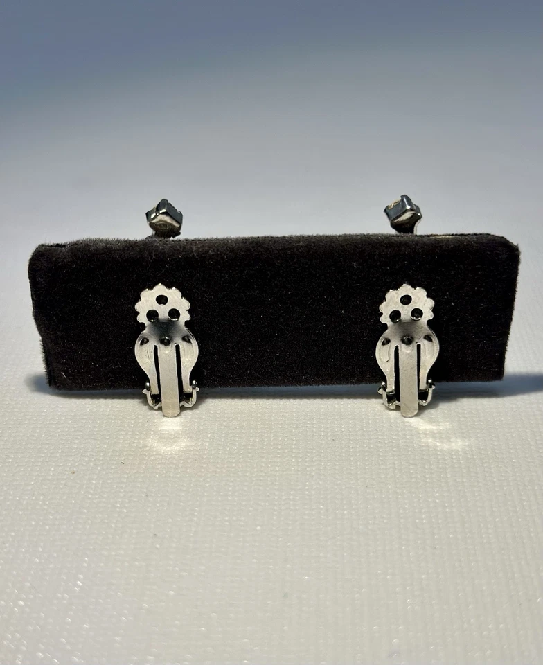 Pendientes Vintage Años 50 Azul y AB Estrás Grande Declaración Clip Grueso Brillante Foto 4 de 4