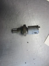 Engine Oil Temperature Sensor For 03-04 Ford F-350 Super Duty  6.0  Power Stoke 