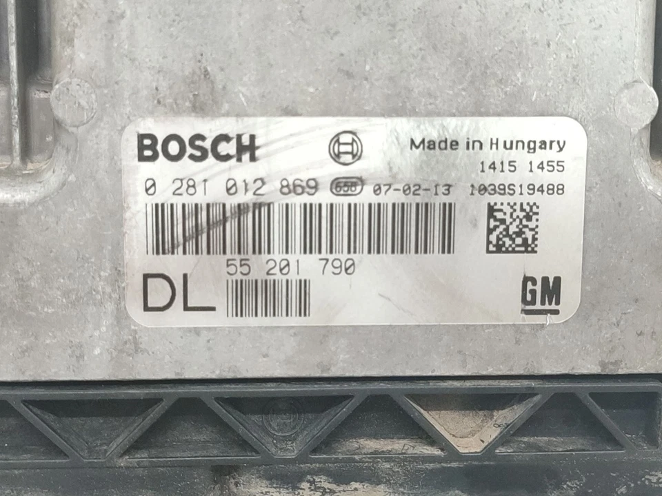 55201790 CENTRALINA MOTORE / 2434149 PER OPEL VECTRA C GTS Z02 1.9 CDTI F68 - Immagine 2 di 4