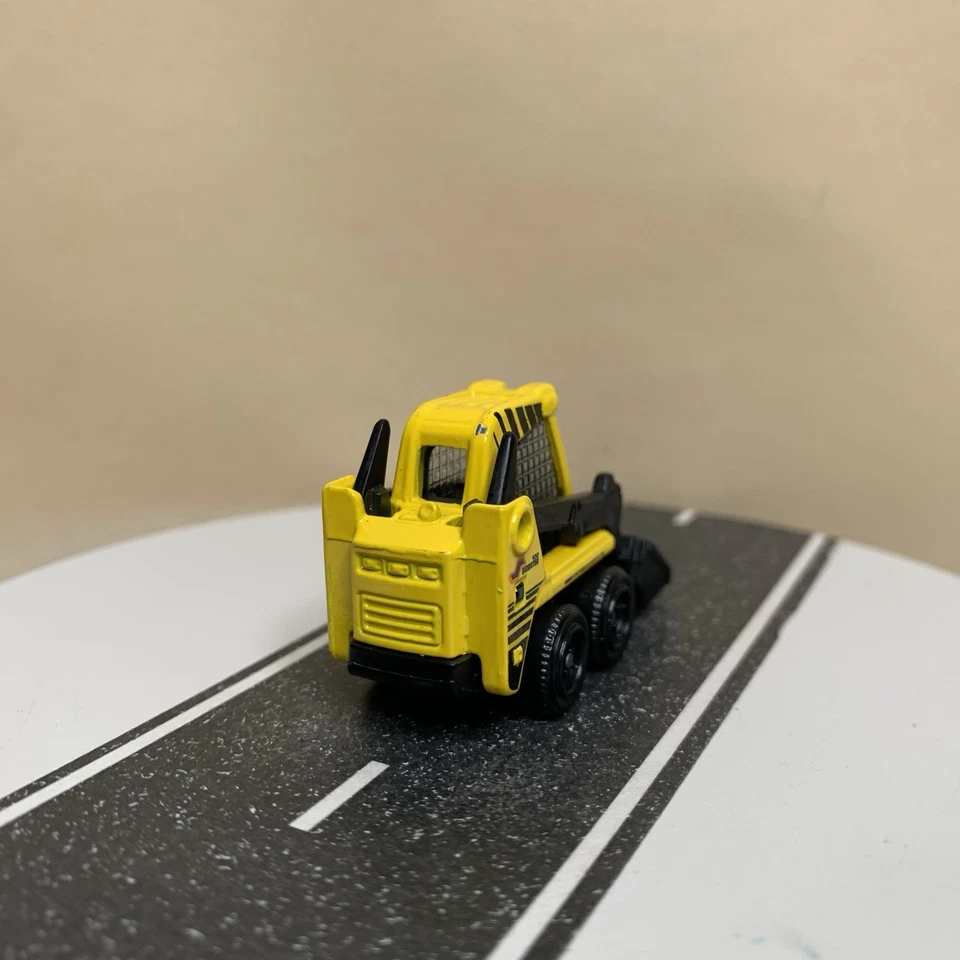 Matchbox Construction #39/100 Skidster Yellow & Black Skid Steer Bobcat NM - Image 4 of 4