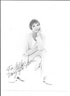 MARY TYLER MOORE AUTOGRAPHED 8X10 INCH PHOTO NO COA WITH MAILING ENVELOPE 1996 — photo 1