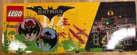 LEGO 70922 The LEGO Batman Movie Joker Manor 3444 Pieces Sealed The box is scrat