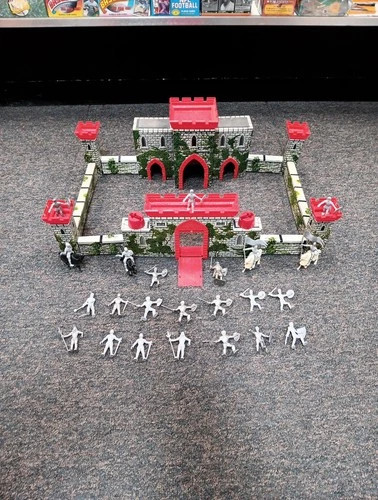 Vtg Louis Marx Tin Lithograph Medieval Castle Fort Playset Knights Horses + More