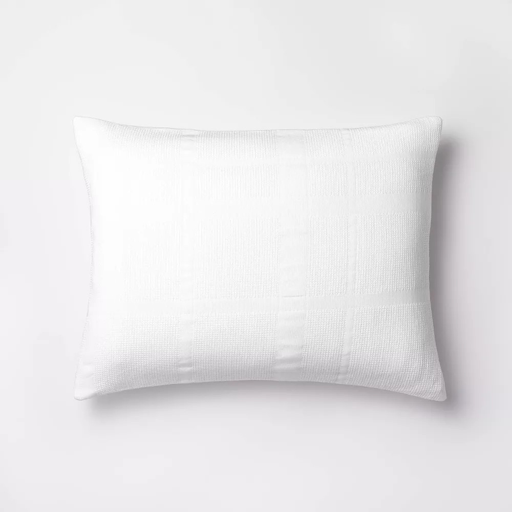 Стеганое одеяло King Waffle Matelasse ложного белого цвета - порог разработанный совместно со студией McGee 2190₽