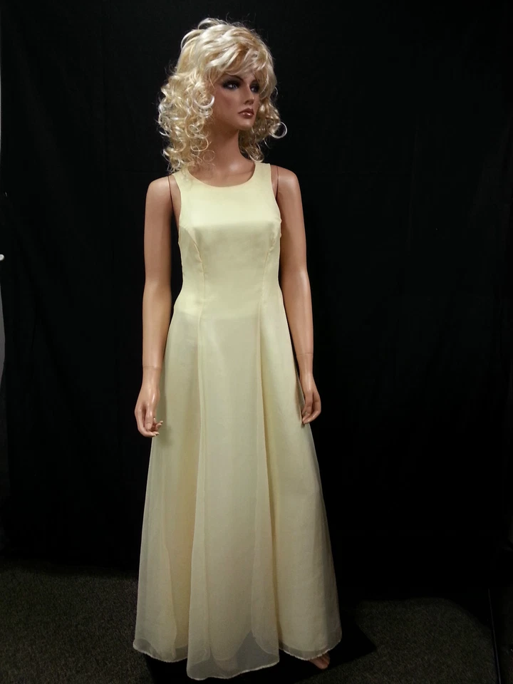 Vestido Formal Maxi Jordon Amarillo Pastel Espalda Velo Rosa Diosa Sin Mangas PS Foto 2 de 4