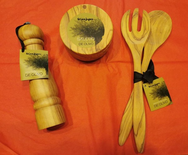SET DE MADERA DE OLIVO - 4 PIEZAS