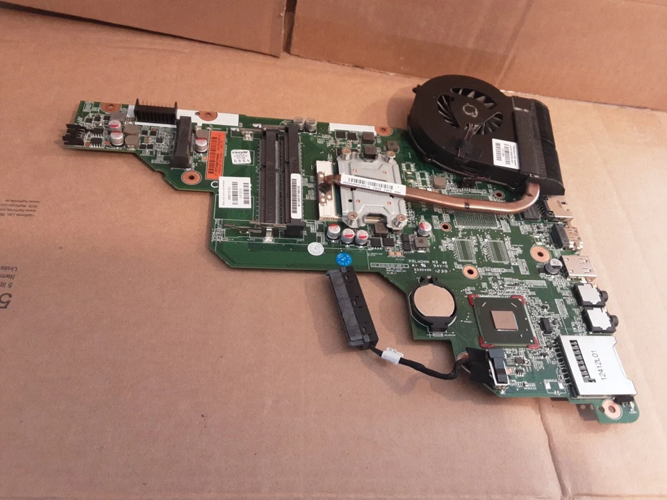 HP Compaq Presario CQ58 Mainboard Mainboard Sockel rPGA989 - Bild 2 von 4