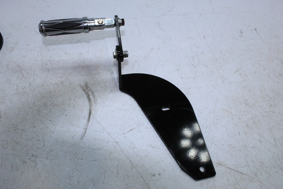 Clavijas delanteras Can-Am Spyder RS 2011 Roadster con soporte  Foto 2 de 4