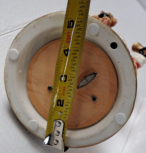 Vintage Santa Claus Is Coming To Town Bisque Porcelain Musial Figurine - Picture 11 of 12