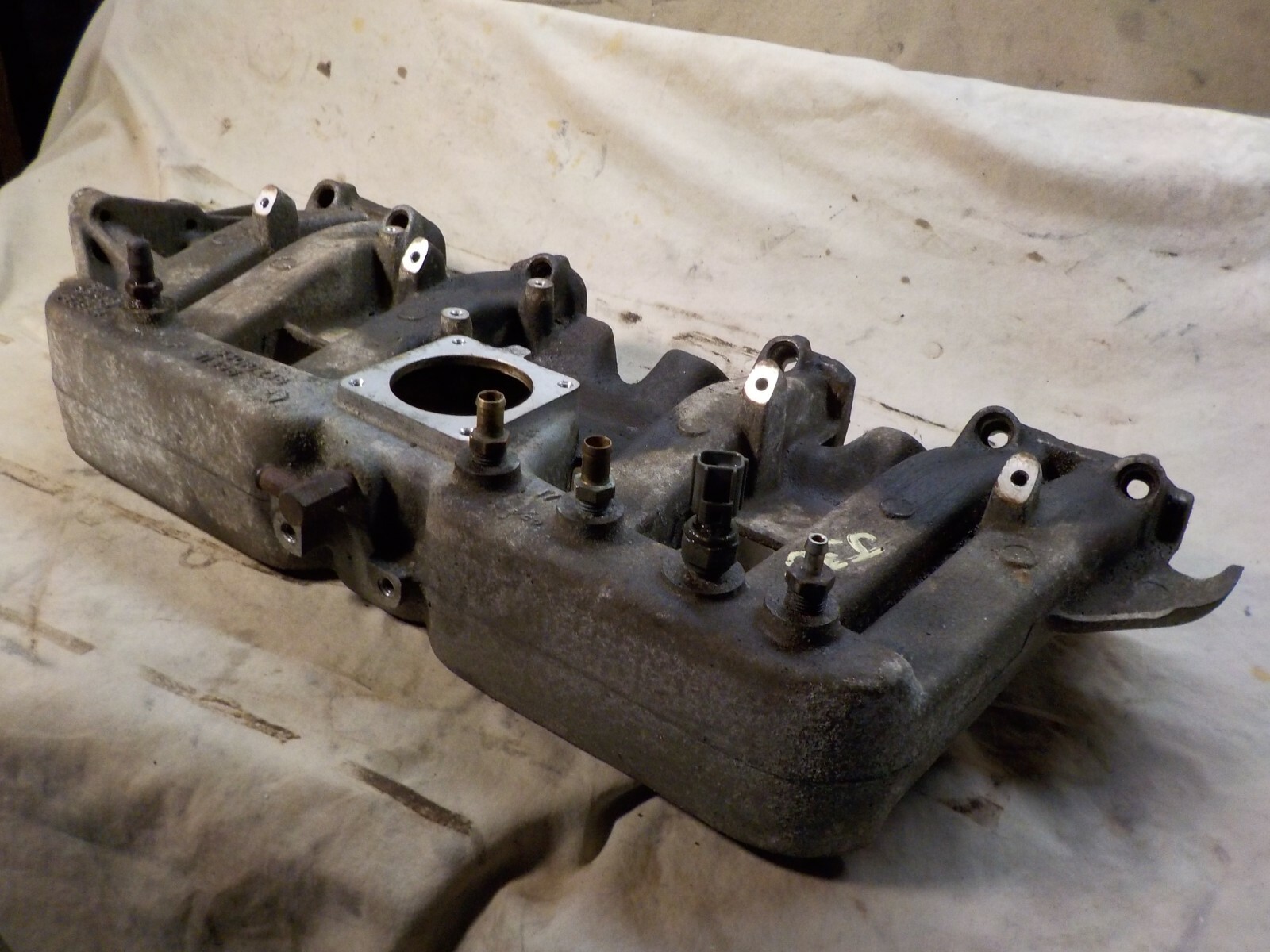 Total 62+ imagen 1998 jeep wrangler intake manifold Thptnganamst.edu.vn