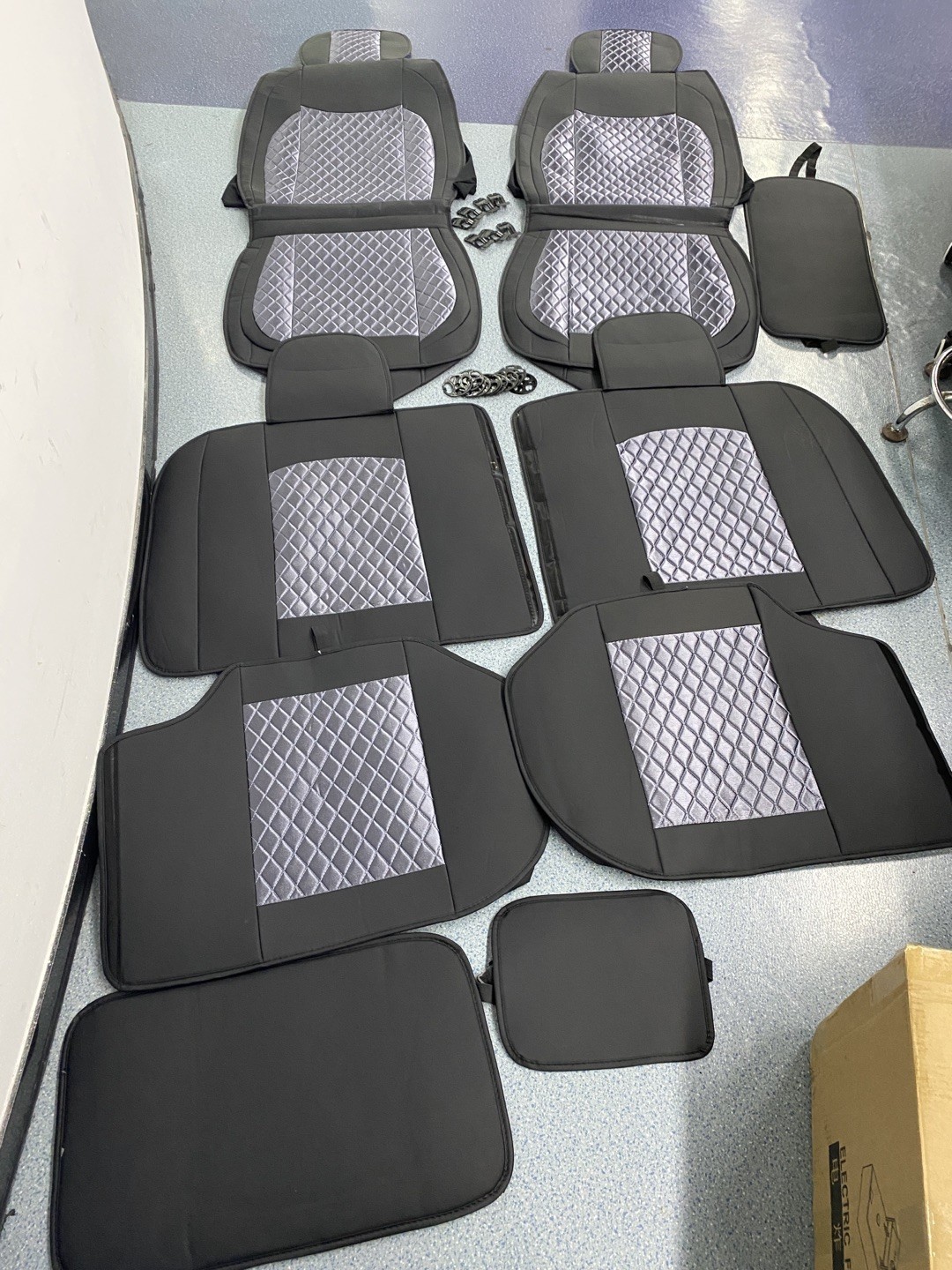 Leather Car Seat Covers For Dodge Ram 2500 5-Seats 5-Seats Leather Front Rear