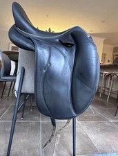 Devoucoux Makila Lab 17.5” Dressage Saddle. Black Leather With White Pipping